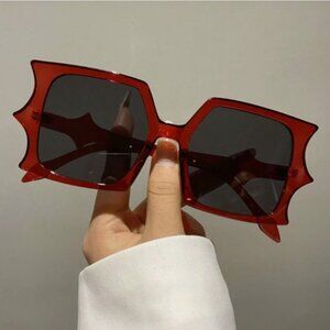 NEW Square Batwing Vintage-look Womens Sunglasses. Red with black lenses